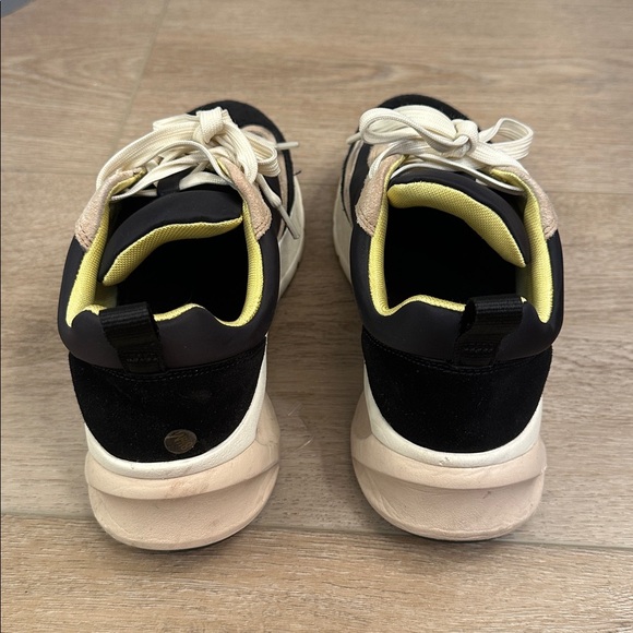 Tory Burch Sneakers! - Picture 7 of 8